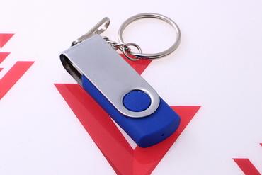 Pendrive twister z grawerem logo